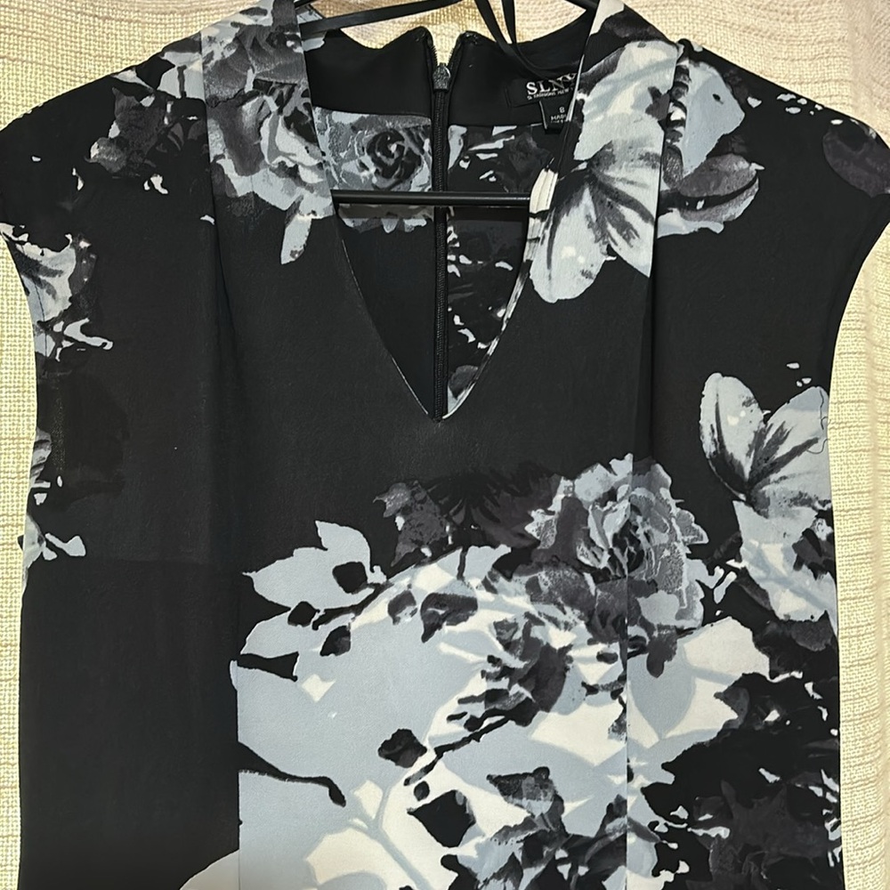 Flower print black gray and white v neck dress